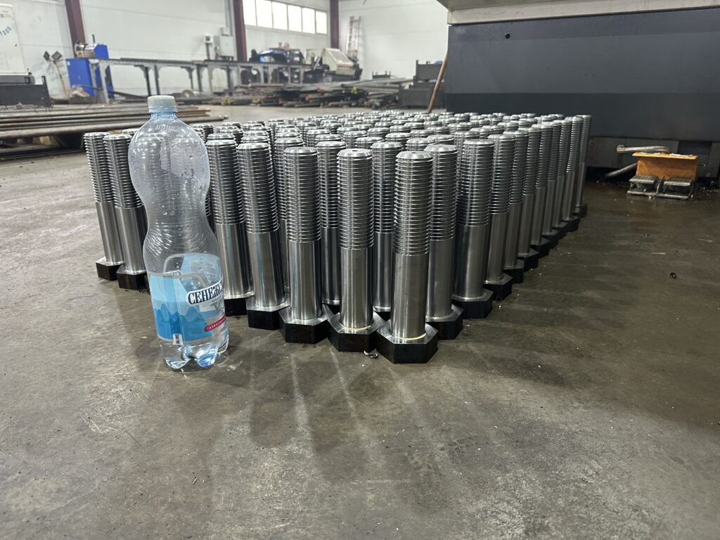 Производство шестигранных болтов – фото №3 Изготовление шестигранных болтов – фото №3