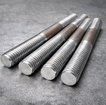 Что такое резьбовая шпилька и чем она отличается от болта?